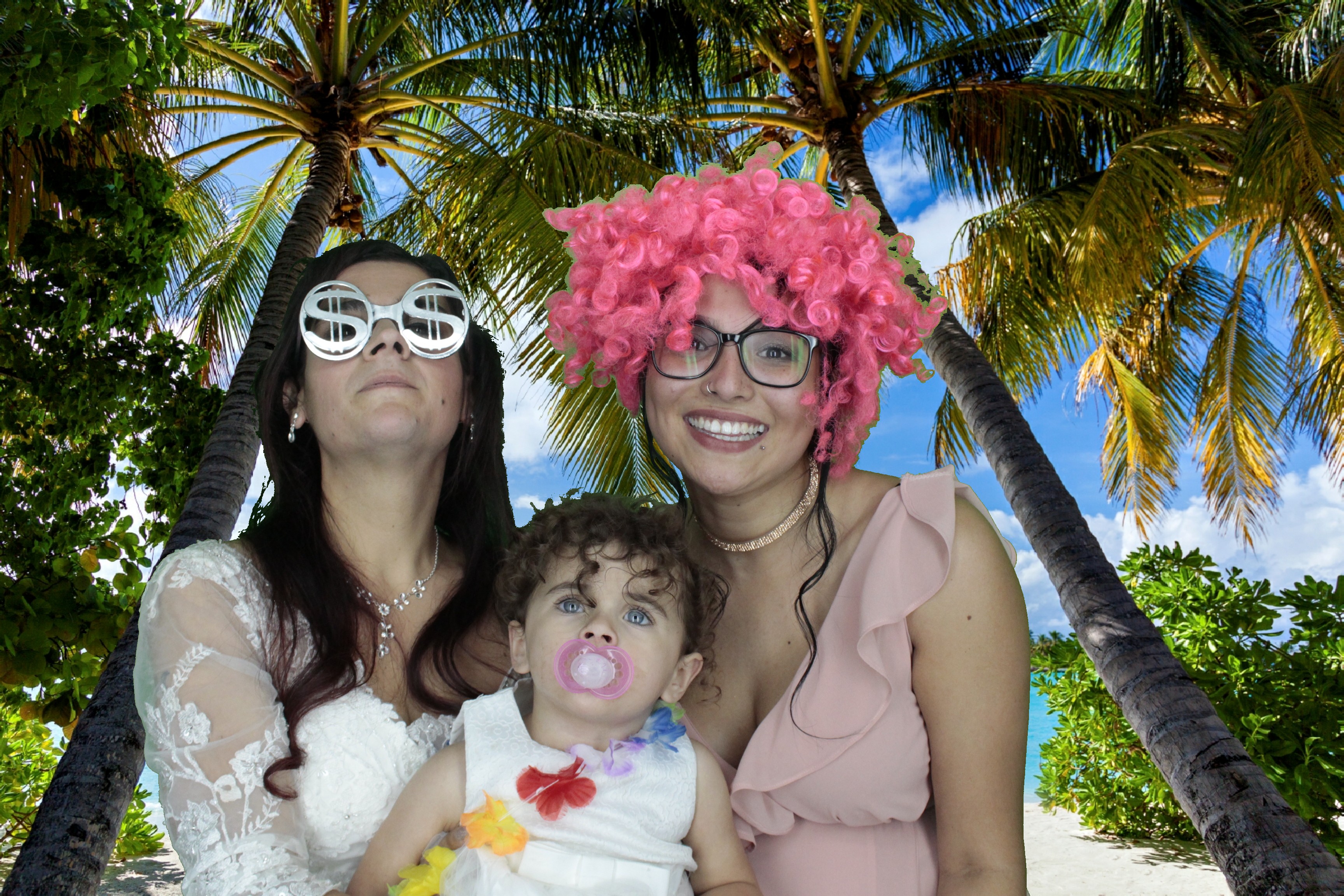 Mr & Mrs Hack's Wedding | View more photos from the event at gallery.myphotoboothexperience.co.uk/u/MyPhotoBoothExperienceLtd/Mr-Mrs-Hacks-Wedding
